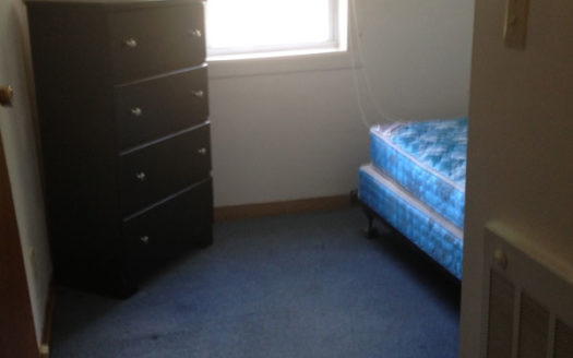 793 Maple Street Apt. B